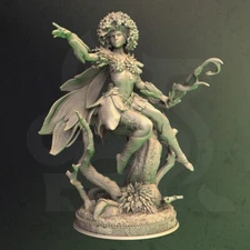 DM Stash Miniatures Forest Dryad Elenil Spirit D&D DnD Fantasy Pathfinder 32mm
