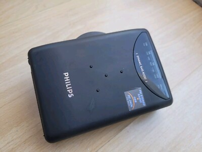 PHILIPS AQ6524/00 Portable Cassette Player Kassettenspieler mit AM/FM Radio DBB