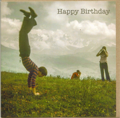 Offene Happy Birthday Grußkarte für Sie oder Ihn weiblich männlich Retro Berge