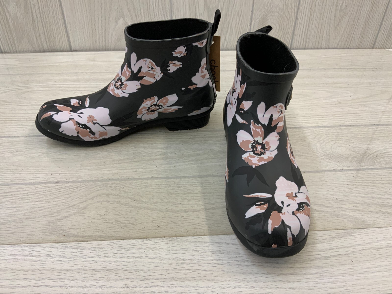 Chooka Downtown Short Rain Boot | Women's | Black Floral Print | Size 9 | Boots | Block | Bootie | Rain