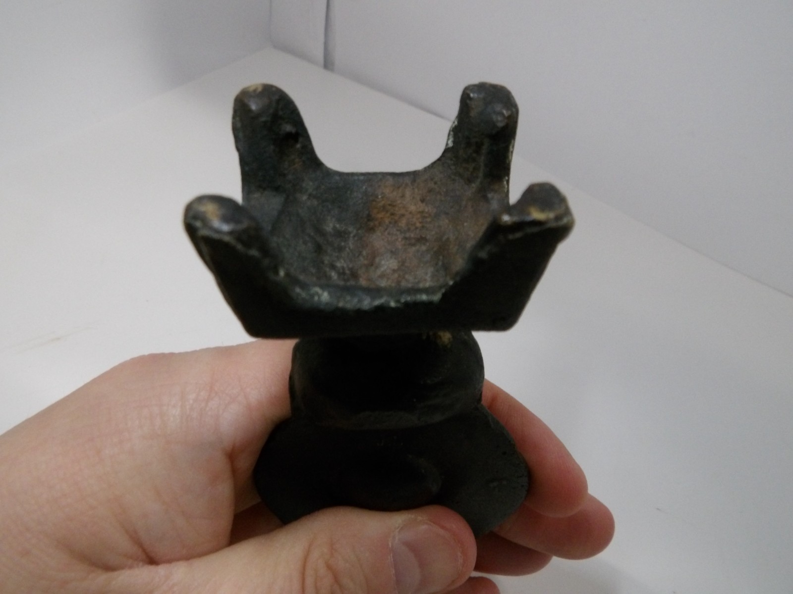 A Japanese bronze figure of Kannon Edo Period, possibly earlier