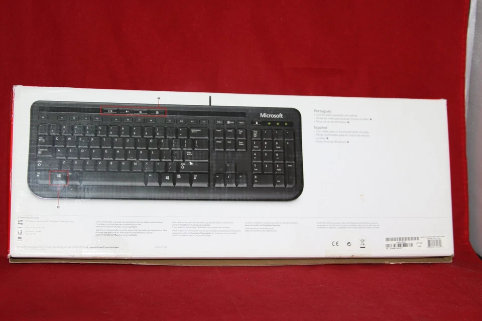 USB Wired Keyboard, Microsoft 600, Spanish, Model 1576. (ANB-00004) - Image 4 of 4