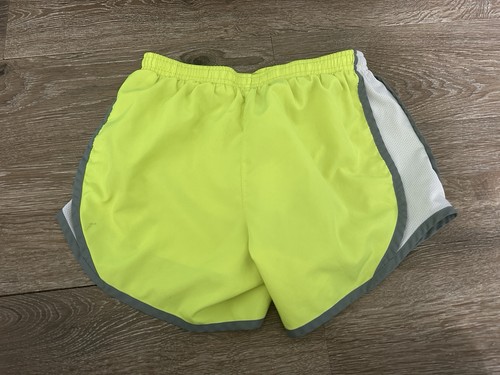 Nike Girls L Neon Running Shorts – Play Condition (Small Stain) - Picture 4 of 5