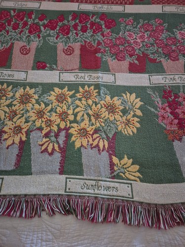 Vintage American Farmhouse Woven Tapestry Throw Blanket - 193cm L x 128cm W - Picture 9 of 24