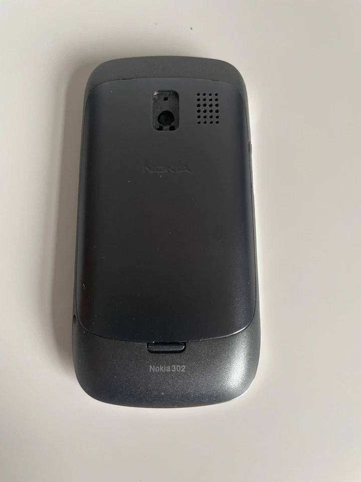 Nokia Asha 302 Mobile Phone Dark Grey Working Needs Reset - Image 2 of 4