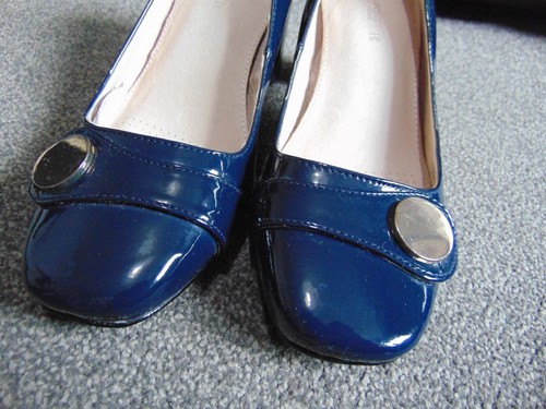 Ladies NEXT Forever Comfort Blue Patent Mid Heel Court Shoes Size 35.5 UK 3 - Picture 6 of 15