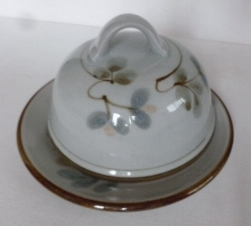 HIGHLAND STONEWARE POTTERY Cheese Dome dish - Picture 2 of 10