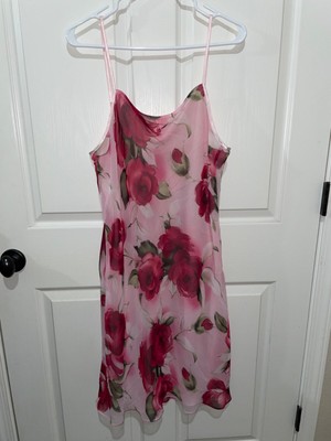 VTG VALERIE STEVENS LARGE MESH ROSE PRINT V NECK GOWN W/ ADJUSTABLE STRAPS