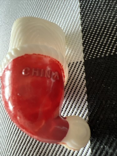 VTG 3 Plastic Santa Heads Cupcake/Cake Without Picks Great 4 Gift Tops 1.5”X 1” - Picture 6 of 11