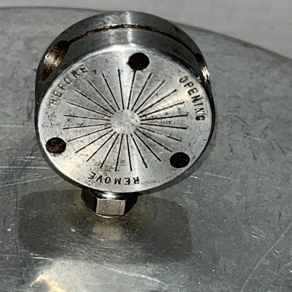 Olla a presión vintage Mirro 4 qt Mirro Matic M-0294 4Qt con Jiggler Foto 3 de 4