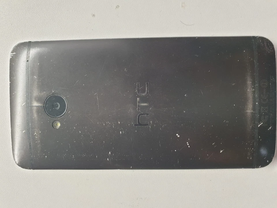 HTC One M7 Defect - Bild 2 von 3