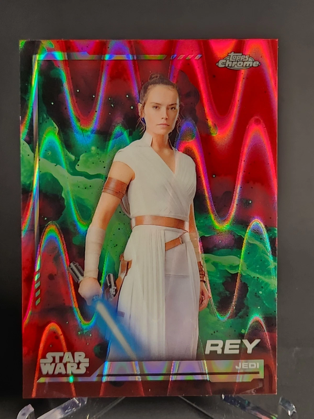 2024 Topps Chrome Star Wars #112 Rey - Red Raywave Refractor