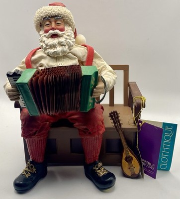2000 Possible Dreams A MERRY MUSICIAN Clothtique SANTA With Sound #15094