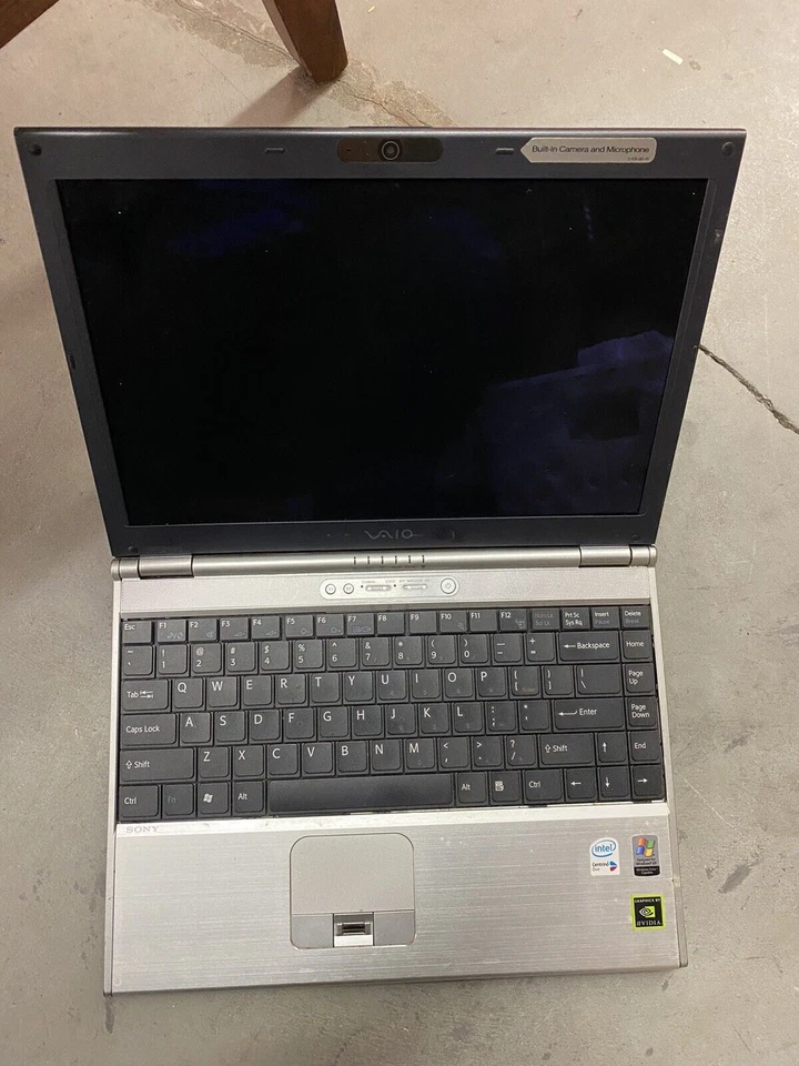 Computadora portátil Sony Vaio PCG-6L1L para piezas/sin probar Foto 2 de 4