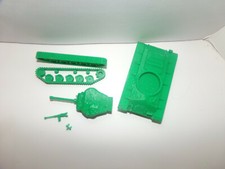One 1-50 scale M24 light tank "Chaffee" : suitable for Bolt Action