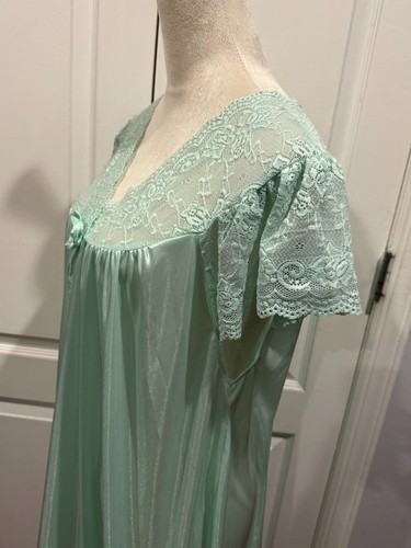 Women Blue Green Silky Short Sleeve VNeck Lace Nightgown w/bow 2XL 40"Lx24"W - Picture 3 of 5