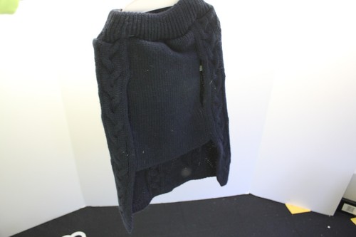 MUTT NATION By Miranda Lambert Dog SIZE M Blue Cable Sweater New 2636 - Picture 4 of 4