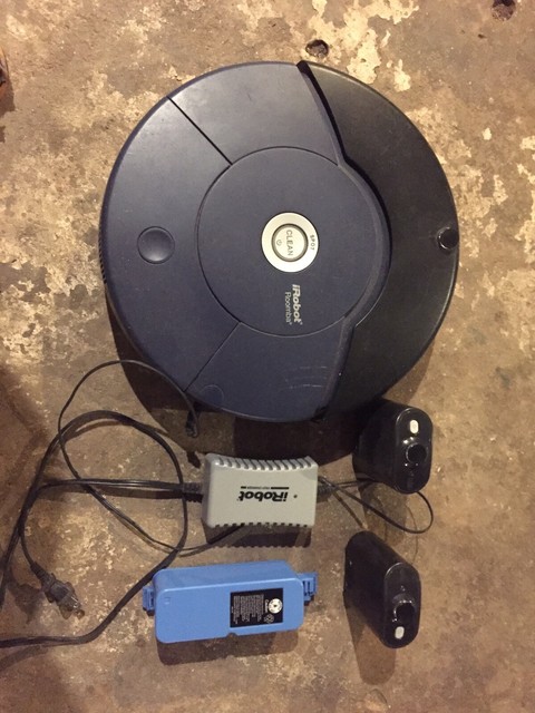 floor vacuum robot