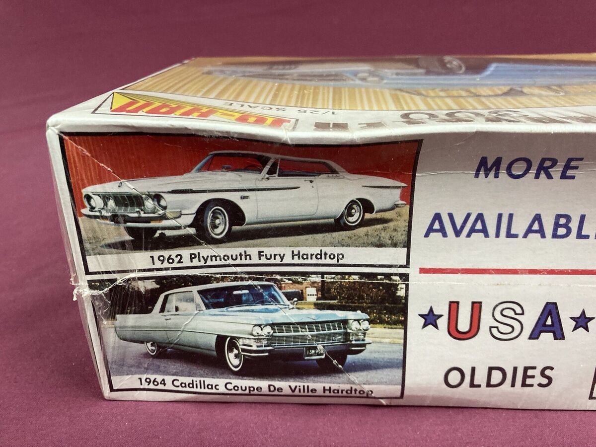 RARE FACTORY SEALED Vintage 1/25 Jo-Han 1962 Chrysler 300 RARE FACTORY SEALED Vintage 1/25 Jo-Han 1962 Chrysler 300
