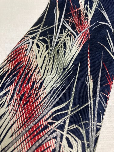 Vintage Necktie Kipper Wide Neck Tie Jacquard Red Whisp Blue Art Deco 70s - Picture 2 of 4
