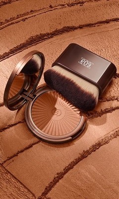 Neu Oriflame Giordani Gold Essenza Bräunungspuder & Pinsel Set tolles Geschenk!