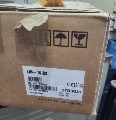 Hanwha Techwin WiseNet XRN-1610S 2TB 4K Netzwerk Videorecorder mit US-Netzkabel