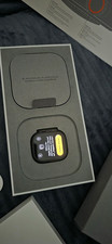 Apple Apple Watch 49 mm Smartwatch schwarz, Silikonarmband schwarz, OVP