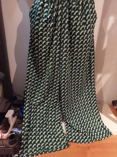Next. Black/green Pattern Crop Playsuit. Size 8 - Picture 4 of 8