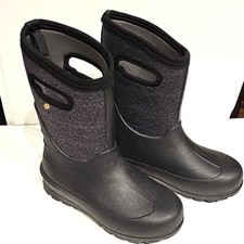 NEW BOGS Youth Sz 4 Neo-Classic Winter/Rain Winter 65 MSRP: 100