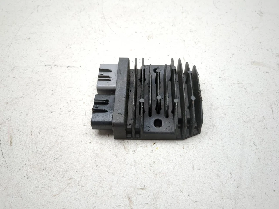 17-25 Honda Rebel 500 CMX500 Voltage Regulator Rectifier FH020AA - Image 2 of 4