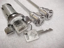 New Early Door & Ignition Locks With Keys 1971 - 1977 IHC International Scout