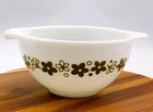 VTG PYREX Spring Blossom Crazy Daisy Cinderella Mixing Bowl 441 - 1.5 pint