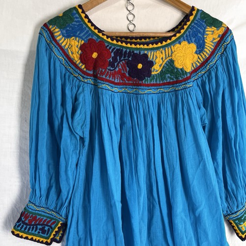 Vintage Mexican Huipil Blouse Womens Medium Blue Embroidered Floral Light Flowy - Picture 3 of 24