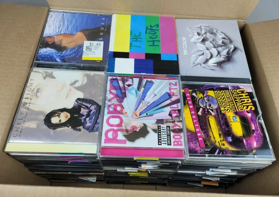 130+ RANDOM ASSORTED CDs- All Genres Wholesale Job Lot NO RESERVE *AS IS* - Imagem 3 de 4