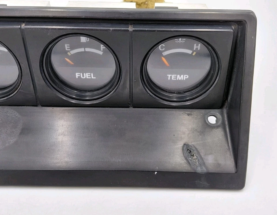 1984 1985 Isuzu Trooper Dash Gauge Trio Set Oil Fuel Temp Gas OEM 69612-260 - Image 3 of 4