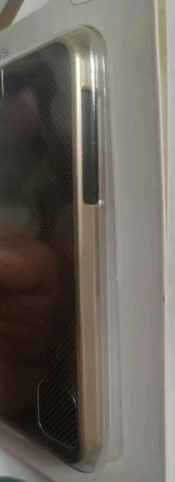 Funda rígida dorada Verizon para iPhone 5/5s OEM Foto 3 de 3