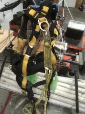 Fall Tech Full Body Harness w Lanyard 