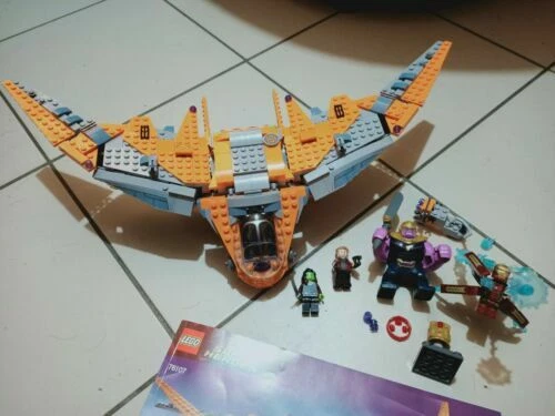 Sets complets Lego vaisseau spatial super héros