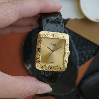 Piaget 1970s Ultra-Thin Ref. 9687 Gold Dial Decorated 18k Yellow