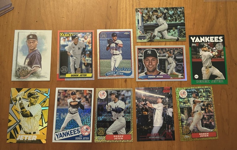 11 Card- Derek Jeter 2020,21,22,24,25 Mojo, Foil, Red, Green, Gold NYY
