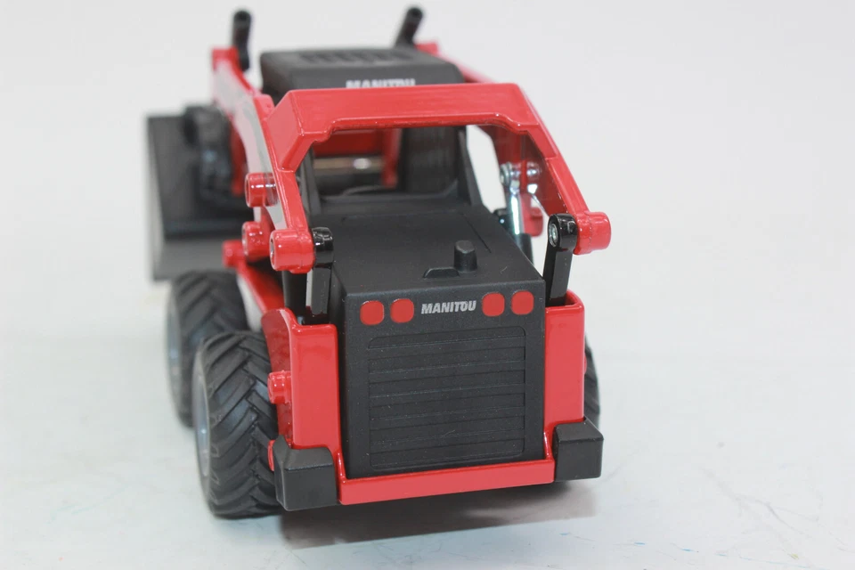 SIKU 3049 Manitou 3300 V Skid Steer Loaders With Quick-Change 1:3 2 New Boxed - Image 4 of 4