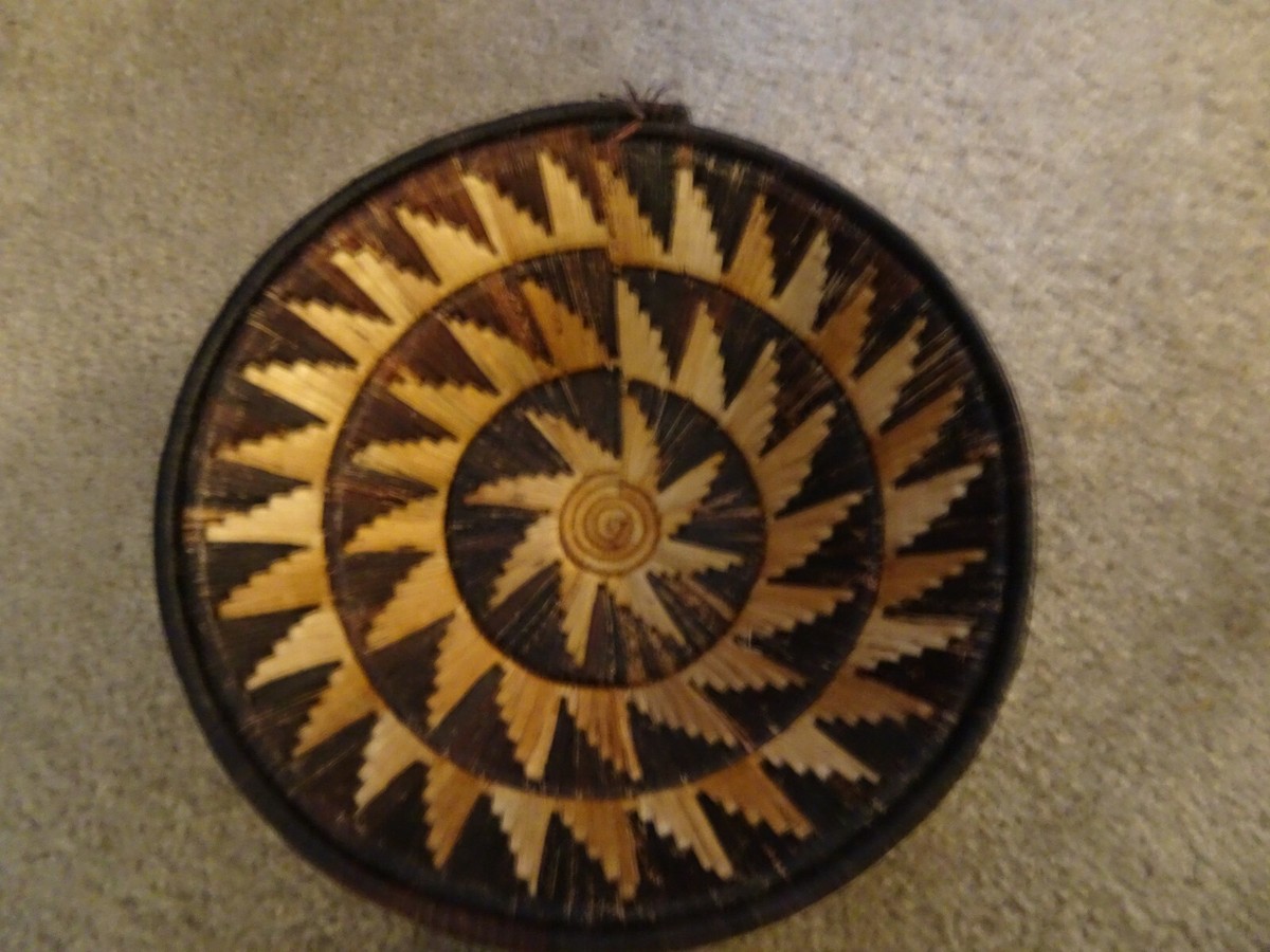 Large Vintage Indian HAND WOVEN BASKET or wall decor 12