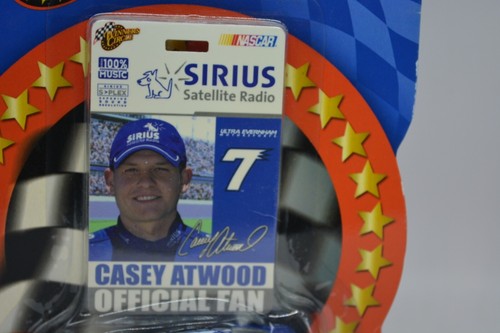 NASCAR WINNERS CIRCLE OFFICIAL FAN #7 CASEY ATWOOD 1/64 SCALE DIECAST NIB - Picture 3 of 7