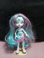 Magic Mixies Pixlings Marena The Mermaid Doll 6-inch Ages 4 and Up