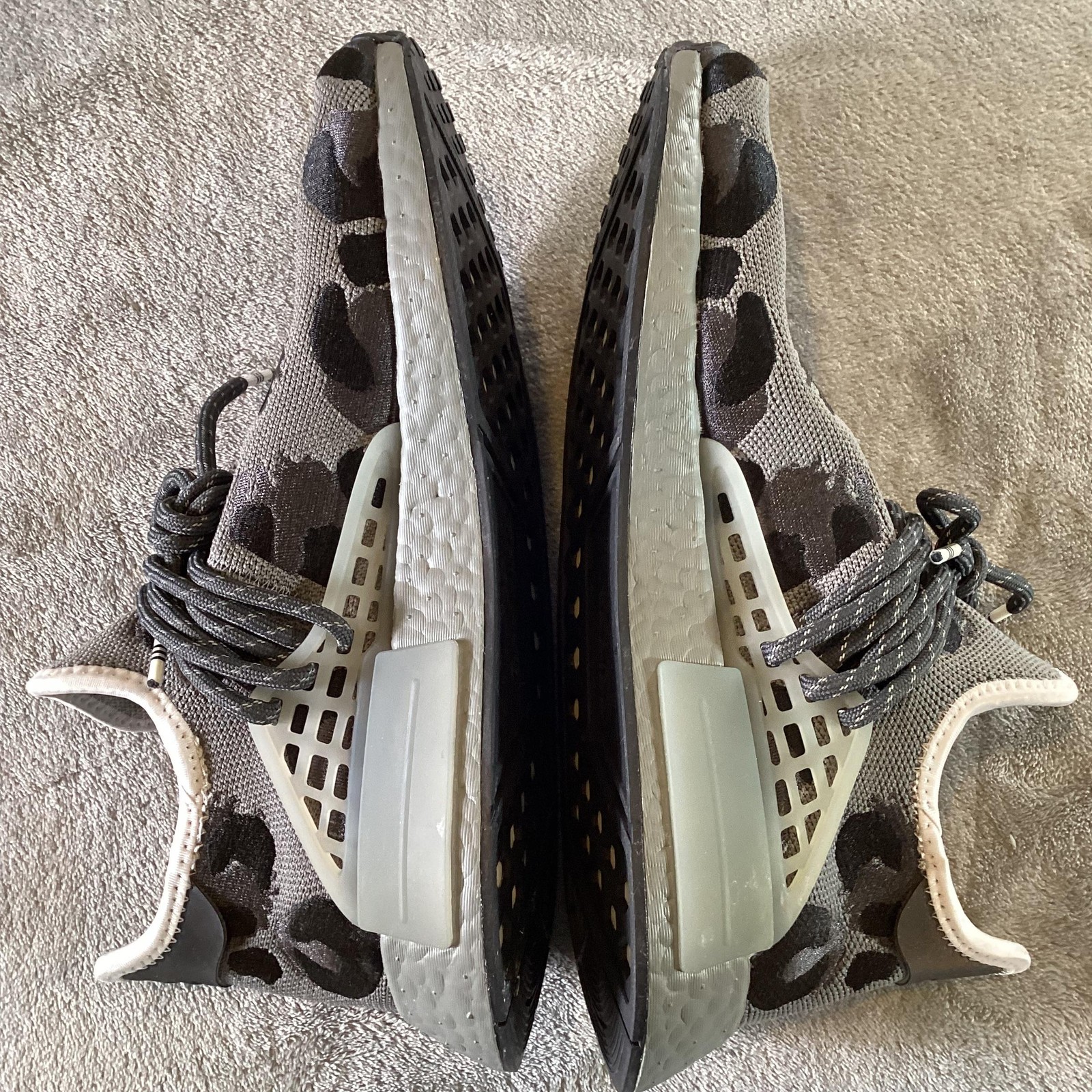 Adidas Hu NMD Shoes Mens Size 9.5 Gray Black Animal Print Pharrell Boost Sneaker thumbnail 10