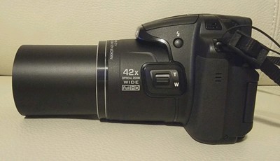 Nikon COOLPIX P520 18.1 MP CMOS Digital Camera w/ 42x Zoom, Full