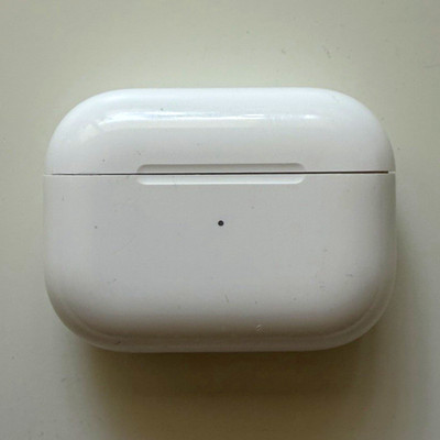 Apple Airpods Pro 1 Generation Magsafe mit neuen memory foam Ohraufsätzen
