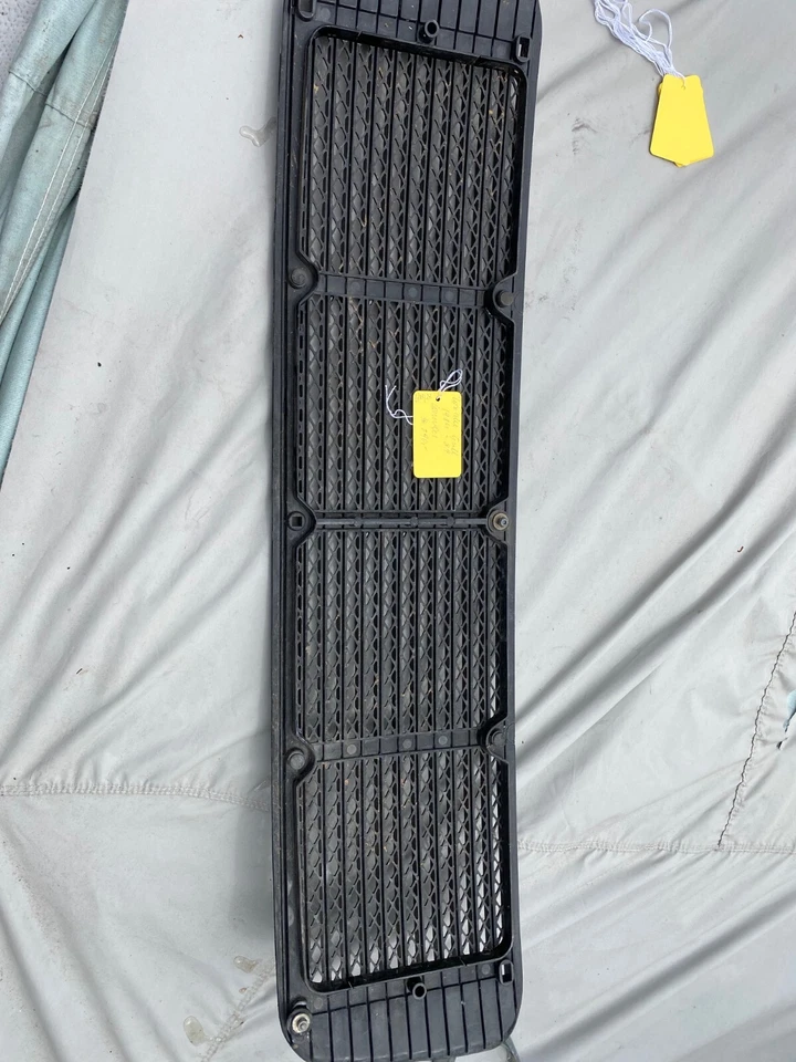 ИЗЯЩНЫЙ Б/У ОРИГИНАЛЬНЫЙ ПОДЛИННЫЙ PPORSCHE 911 ЧЕРНЫЙ РЕШЕТКА ДВИГАТЕЛЯ 1984-89 - Изображение 4 из 4