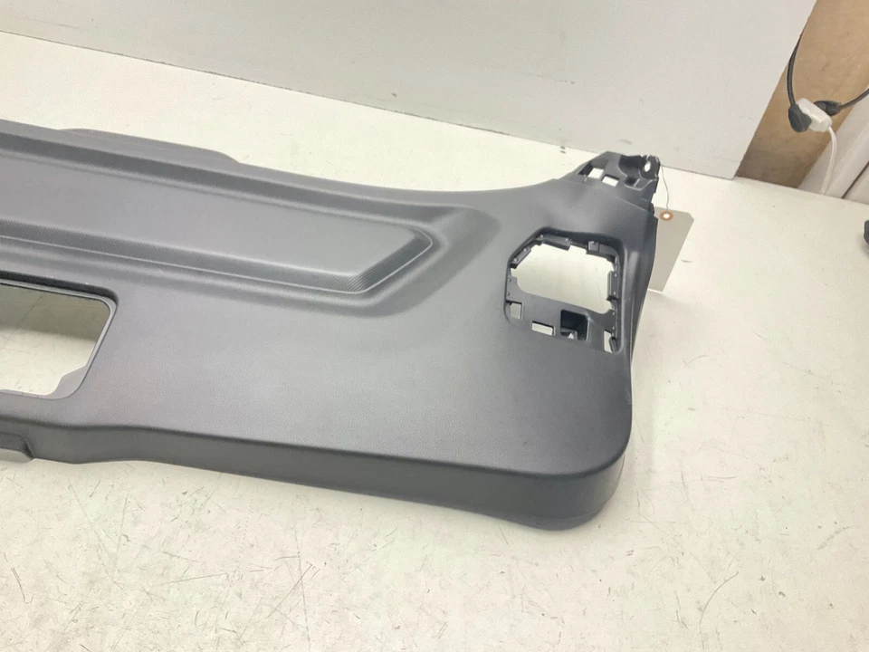 2023-24SUBARU IMPREZA ЗАДНЯЯ ДВЕРЬ НИЖНЯЯ ОТДЕЛКА КРЫШКА OEM - Изображение 2 из 4