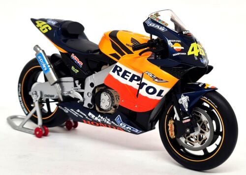 Minichamps 1/12 Honda RC211V 2002 Valentino Rossi Repsol Team Model Motorbike - Bild 8 von 9